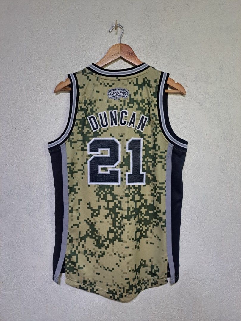 Adidas Spurs Tim Duncan Jersey (Category: Activewear) located in Dumaguete. Submitted by jayarbajad49160 (Listing ID 1465302057, Image 2). Description: Adidas Spurs Tim Duncan Jersey Authentic/Original Very Good Condition Color rate:9.8/10 Issue: See last 3 pics Size XS Width:20 Length:28 Loc dumaguete city visayas.