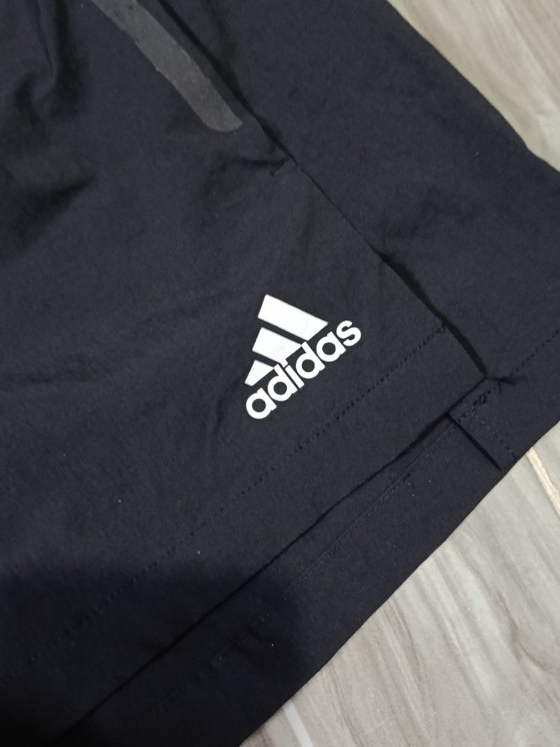 ADIDAS WOVEN SHORT (freeshipping) (Category: Activewear) located in Quezon City. Submitted by gyl-stop (Listing ID 1465314633, Image 3). Description: free shipping 28-35 x 13 excellent condi cr: 9.8/10 issue: none.