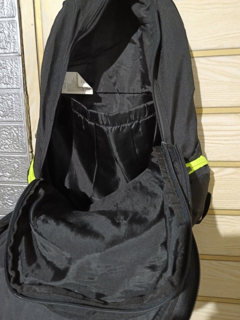 Air Jordan Backpack (Category: Backpacks) located in Antipolo. Submitted by boyli13 (Listing ID 1465345534, Image 3). Description: Air Jordan Backpack with laptop compartment 1K fix Meetup: Antipolo or Anonas Q.C. Lalamove or LBC Payment 1st.