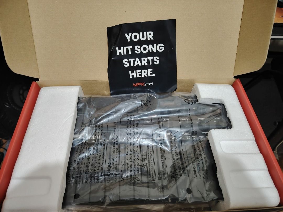 Akai Professional MPK Mini Special Edition Black (Category: Musical Instruments) located in Caloocan City. Submitted by silverdragon_472280 (Listing ID 1465204444, Image 3). Description: - Item: Akai MPK Mini (Special Edition Black) - Condition: Brand new / Unboxed for photos only (Never used) - Features: 25 velocity-sensitive keys, 8 backlit drum pads, 8 assignable Q-link knobs - Inclusion: Complete with original packaging, plastics, and music p