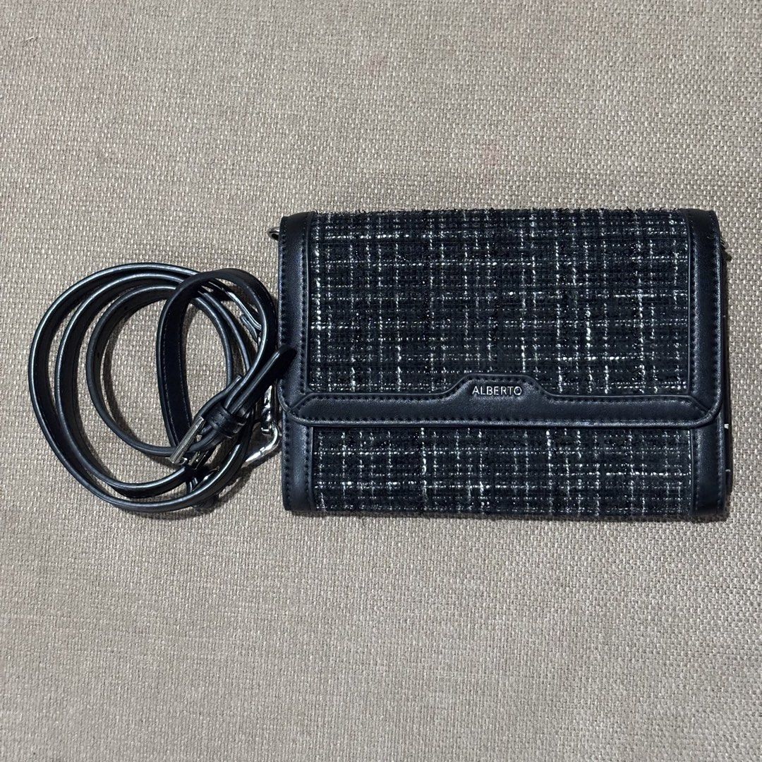 Alberto Sling Bag/Wallet (Category: Cross-body Bags) located in Bacolod City. Submitted by momzilladeclutters (Listing ID 1465302628, Image 1). Description: Good as new Can ship via jnt Tue-Fri Location: Bacolod City.