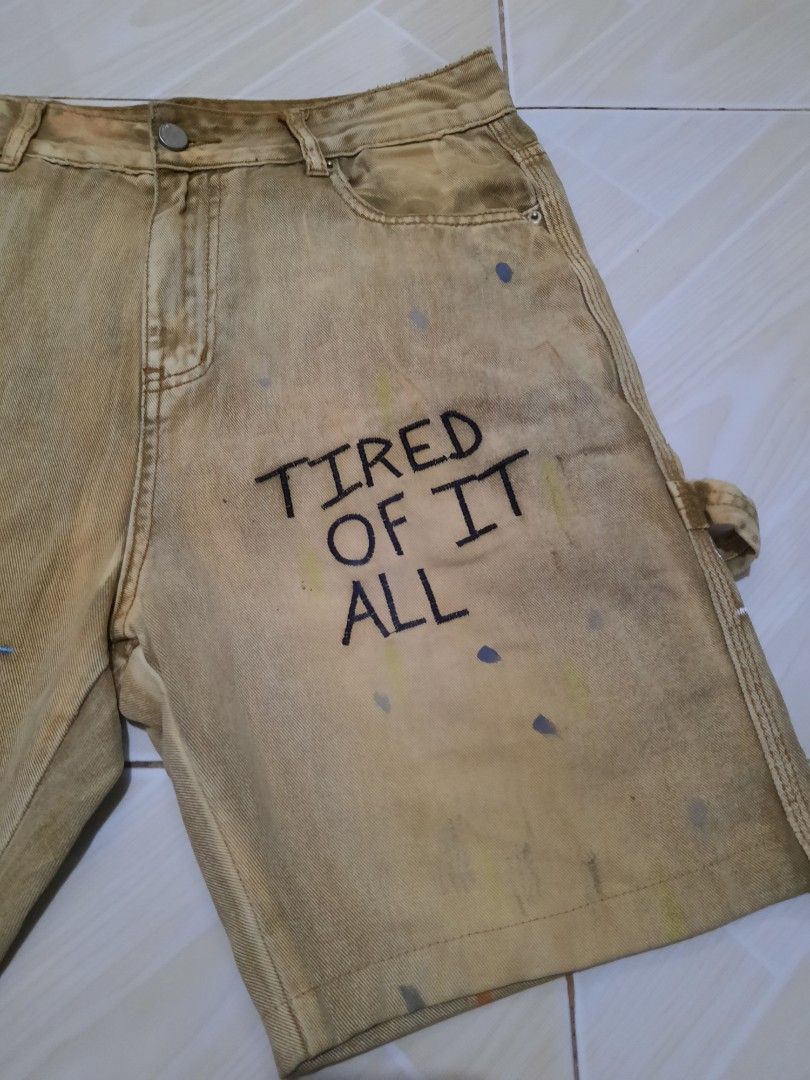 altered carpenter jorts (Category: Shorts) located in Tarlac. Submitted by thryftstash (Listing ID 1465381552, Image 3). Description: dimes: 32 - 19.5 - 9.5 issue: none (those paint splash are intentional because its customised) sf not included tarlac loc j&t and lbc courier.