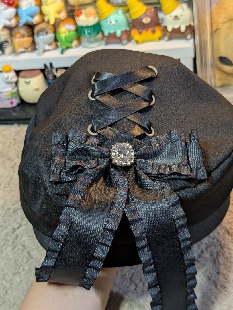 Ank Rouge Ribbon Beret Hat (Category: Hats & Beanies) located in San Pedro. Submitted by eurisilvers (Listing ID 1465331629, Image 2). Description: — shipping is via J&T Express — mop: gcash, maya, bank transfer — location: san pedro city, laguna.