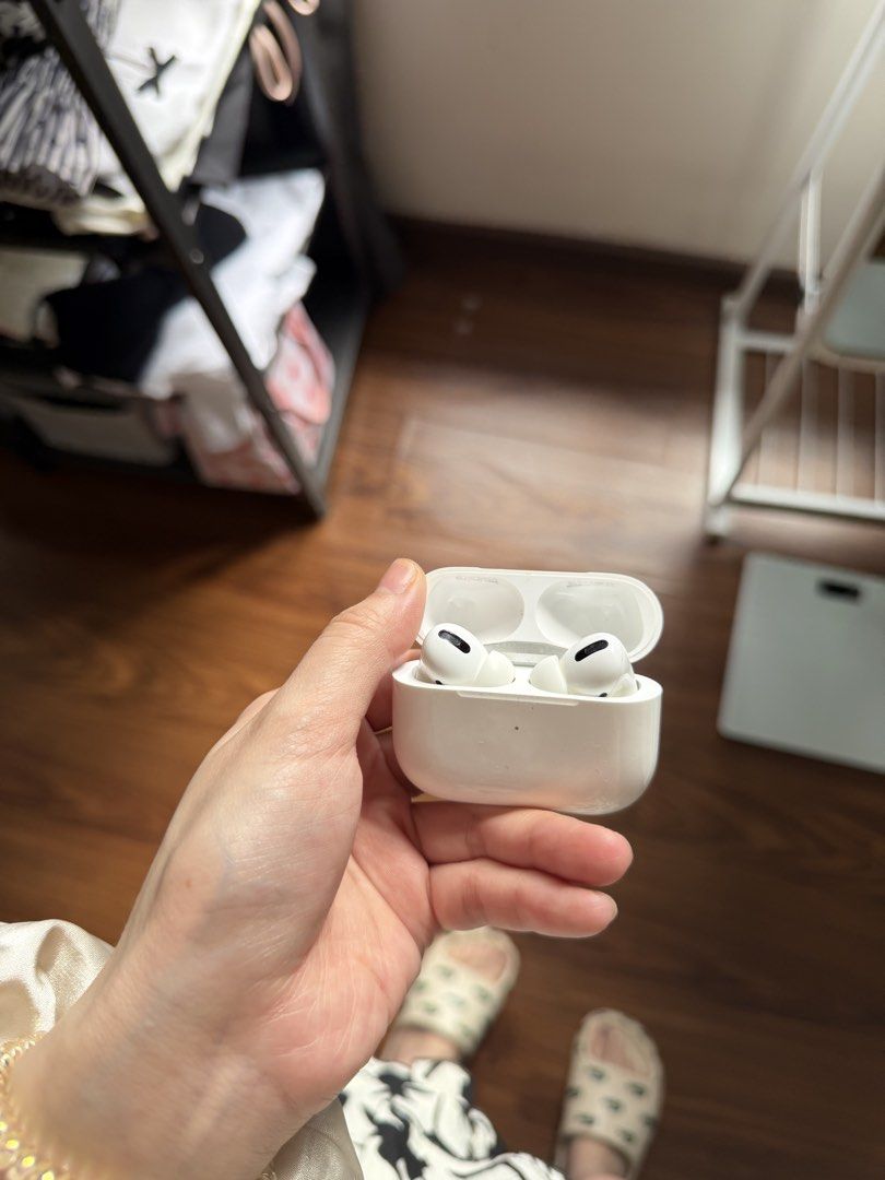 Apple AirPods Pro 1st Gen | Fully Functional (Category: Headphones & Headsets) located in Manila. Submitted by silentrabbit_d8992c (Listing ID 1465229980, Image 3). Description: Apple AirPods Pro (1st generation). Noise cancellation & transparency mode working perfectly. Minor scratches on charging case from daily use. Both earbuds and charging case work well. No box. Selling as-is..