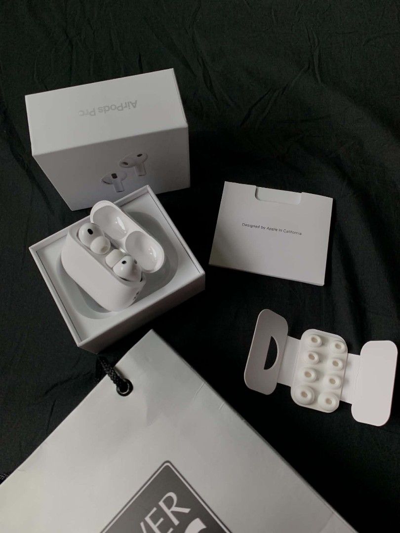 Apple AirPods Pro 3rd Generation (Category: Headphones & Headsets) located in Manila. Submitted by mightyflower.454704 (Listing ID 1465177478, Image 1). Description: - Authentic Apple AirPods Pro 3rd Generation with charging case - Original retail box included - Comes with extra silicone ear tips in multiple sizes - Complete with documentation envelope - Includes a genuine Power Mac Center paper bag.