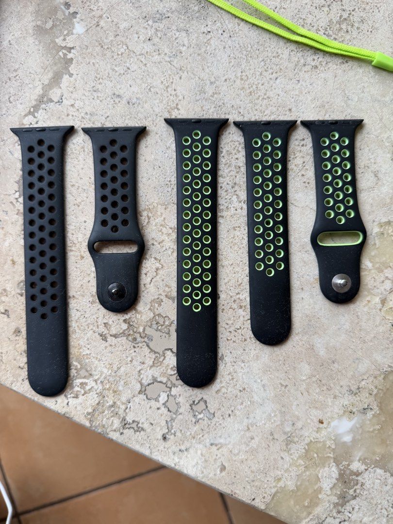 Apple Nike 44mm used (Category: Wearables & Smart Watches) located in Manila. Submitted by champagne_curated (Listing ID 1465214290, Image 2). Description: Selling 2 sets of Nike Apple original straps. Straps only and all only..