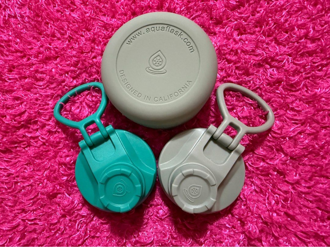 Aquaflask bundle (Category: Water Bottles & Tumblers) located in Antipolo. Submitted by micheicheim (Listing ID 1465197337, Image 2). Description: AQUAFLASK BUNDLE 👉🏻CELADON GREEN BOOT FOR 64OZ 👉🏻AQUAMARINE CAP LID 👉🏻CELADON CAP LID.