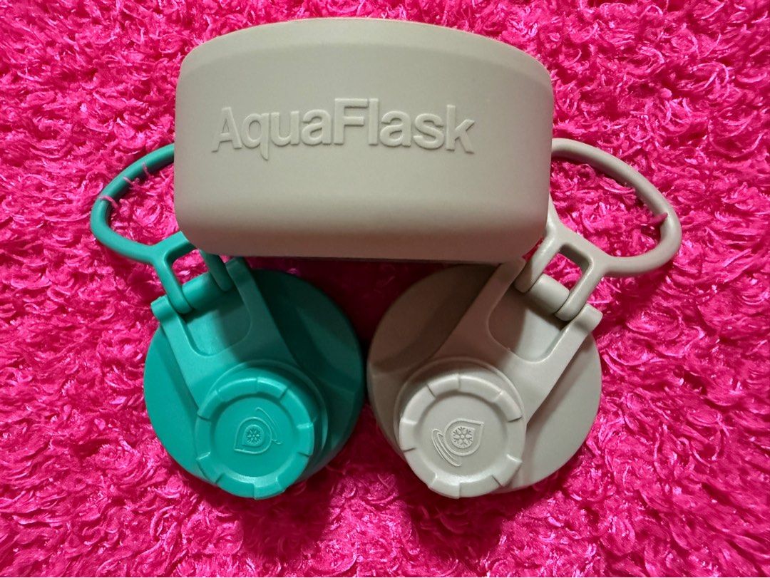 Aquaflask bundle (Category: Water Bottles & Tumblers) located in Antipolo. Submitted by micheicheim (Listing ID 1465197337, Image 1). Description: AQUAFLASK BUNDLE 👉🏻CELADON GREEN BOOT FOR 64OZ 👉🏻AQUAMARINE CAP LID 👉🏻CELADON CAP LID.
