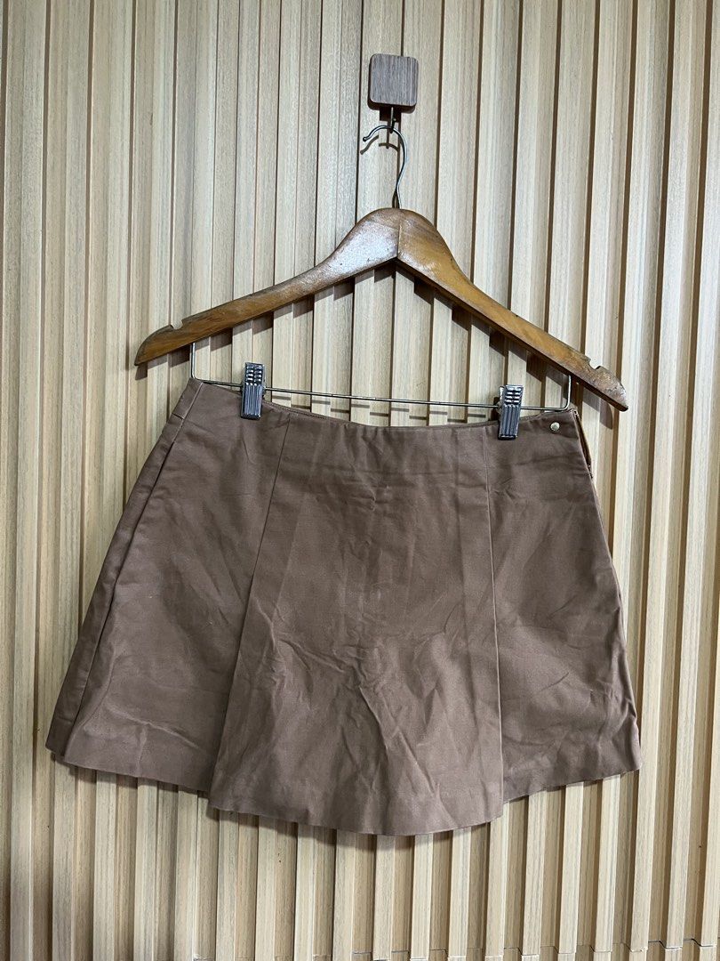 Armani exchange (Category: Skirts) located in Lipa City. Submitted by thyra06 (Listing ID 1465232662, Image 2). Description: A/X good as new size 28/29.