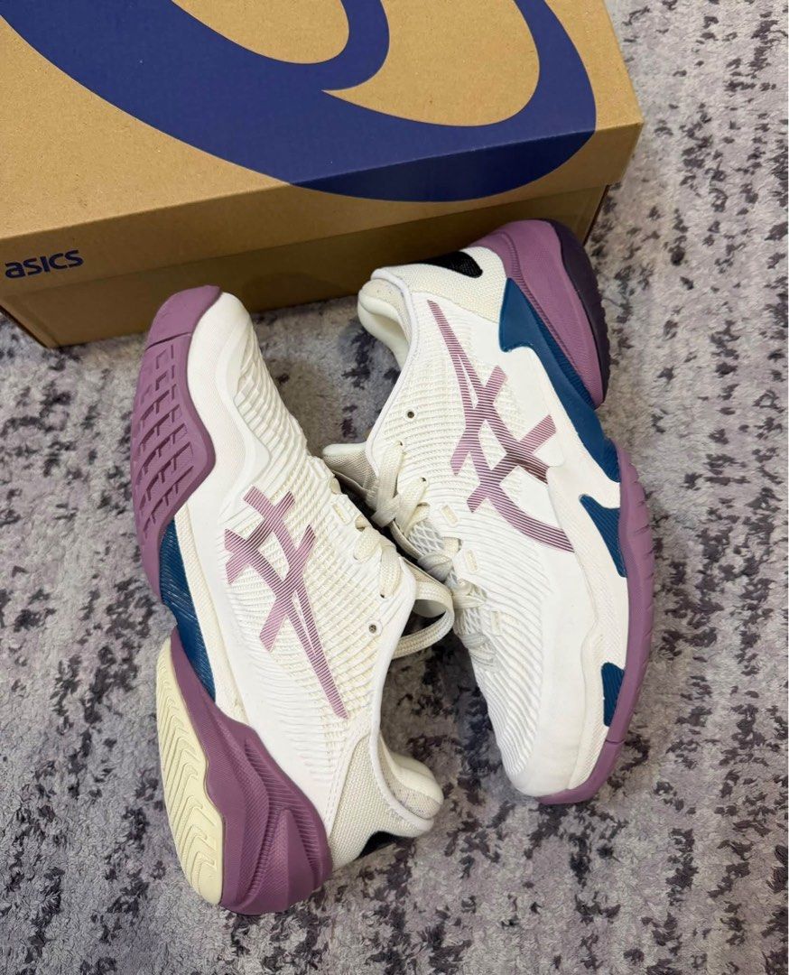 Asics Court FF 3 (Category: Sneakers) located in Manila. Submitted by aiman_sole5 (Listing ID 1465321176, Image 2). Description: ₱2,300 - with box included Available size: 36. 37. 38. 39. 40 📍 Binondo, Manila 📍 Sampaloc, Manila - Lalamove available (same day delivery) - JNT shipping available .