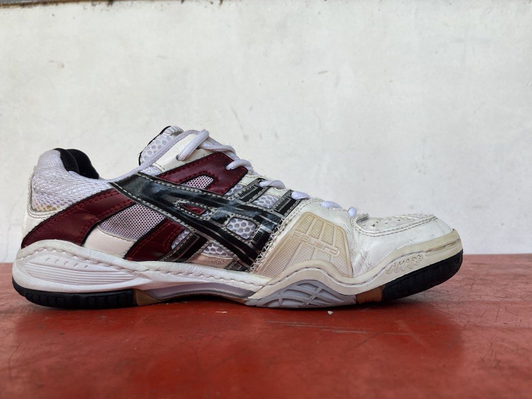 Pickleball/badminton shoes (Category: Shoe inserts & accessories) located in Dipolog. Submitted by jaydichos (Listing ID 1465211687, Image 1). Description: ASICS pickleball and badminton shoes Size 8 us/41.5 euro Goods pa kaau Source: thrifted.