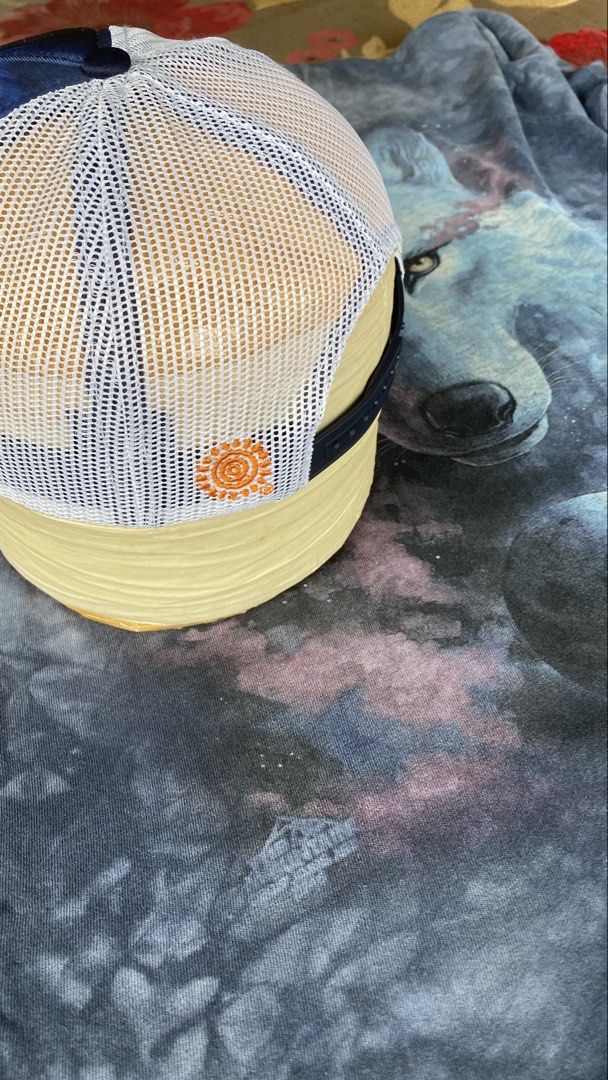 Aspack The mountain tees & hat (Category: Activewear) located in Balete. Submitted by shimien02 (Listing ID 1465249221, Image 3). Description: tees excellent condition color rate 9/10 large length 28 width 22 no issue hat asnew condition .