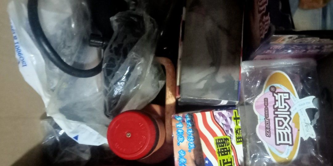 Assorted novelty items (Category: Everything Else Others) located in Paranaque City. Submitted by dimaguilaa94969 (Listing ID 1462784021, Image 2). Description: pm if int 09260966619 assorted.