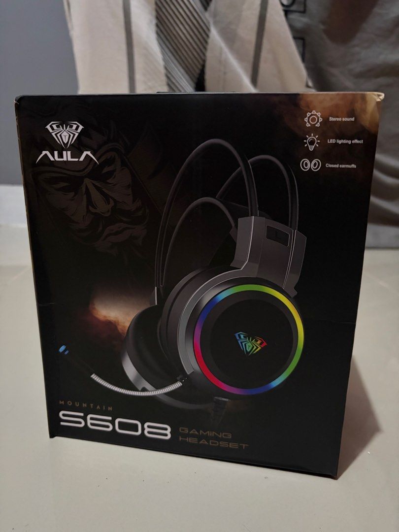Aula Mountain S608 (Category: Headphones & Headsets) located in Quezon City. Submitted by del.qc (Listing ID 1465179463, Image 1). Description: Wired Gaming Headset Aula Mountain S608 Never Used.