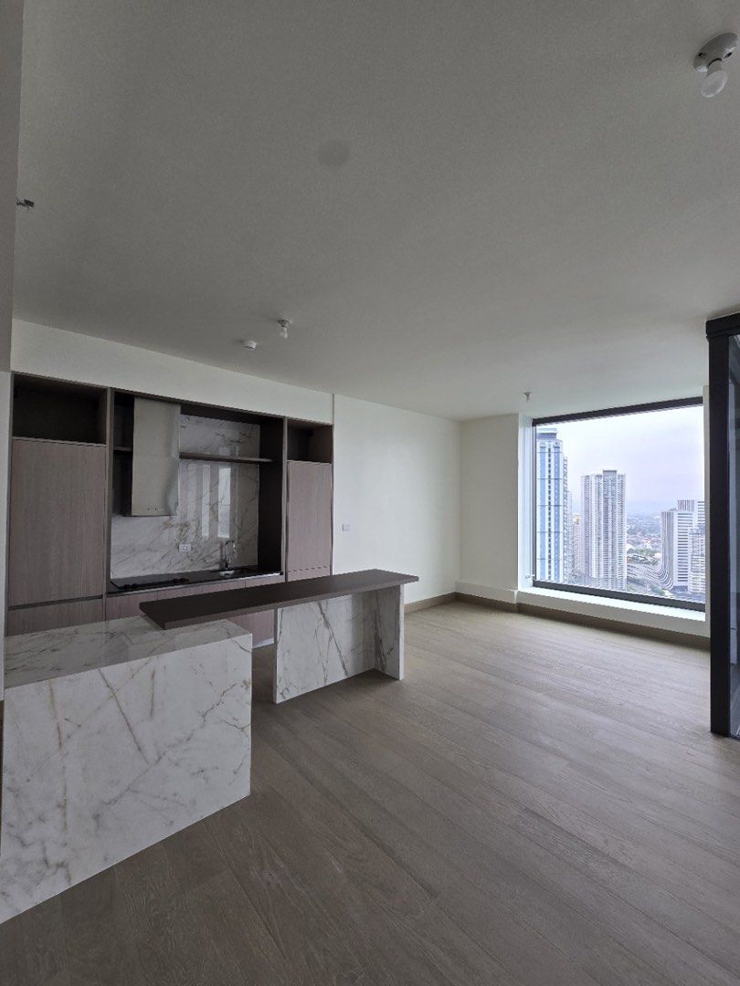 Aurelia BG (Category: Apartments & Condos) located in Makati City. Submitted by tjsssss (Listing ID 1465225561, Image 3). Description: For sale! Aurelia Residences BGC brand-new house South Wing B east-facing area 293 square meters with two parking spaces 155M.