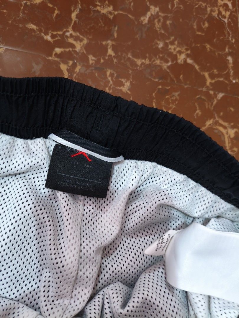 Authentic Jordan DNA Woven Pants (Category: Joggers) located in Paranaque City. Submitted by glendel_04 (Listing ID 1465181675, Image 3). Description: Excellent cond. size 32-34 Laundry ✅.