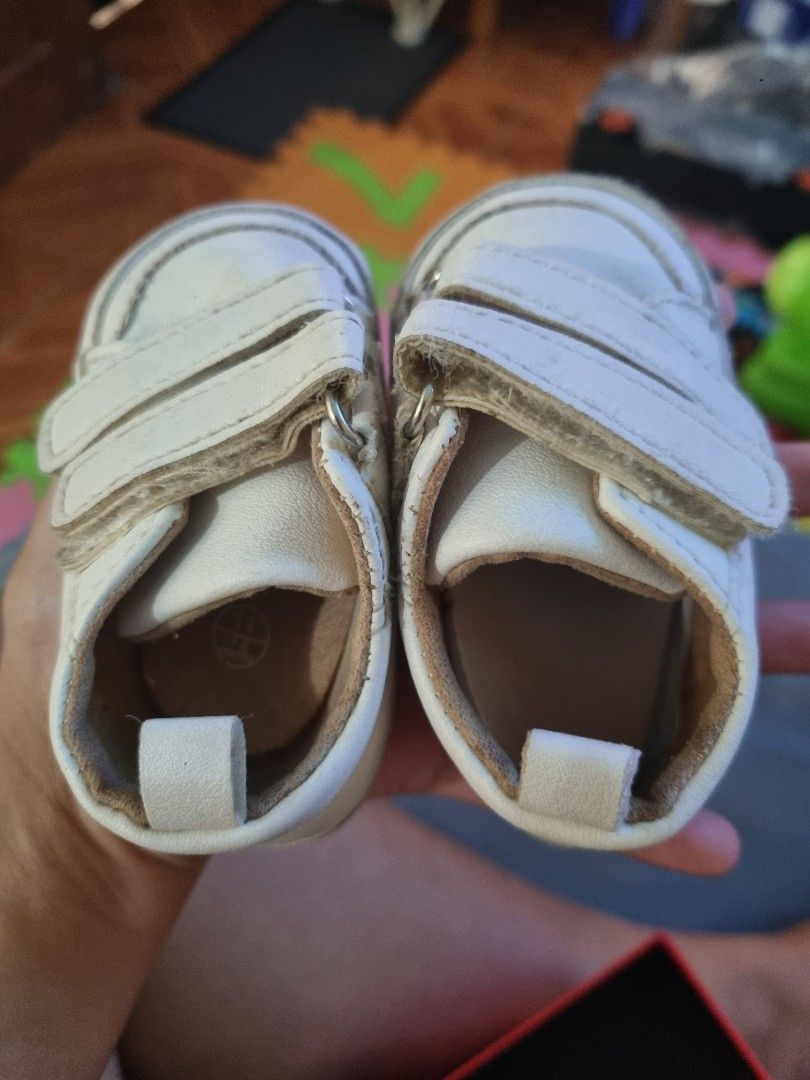 Baby Shoes 6-12m (Category: Other Babies Going Out Needs) located in Manila. Submitted by beblips (Listing ID 1465224906, Image 2). Description: .