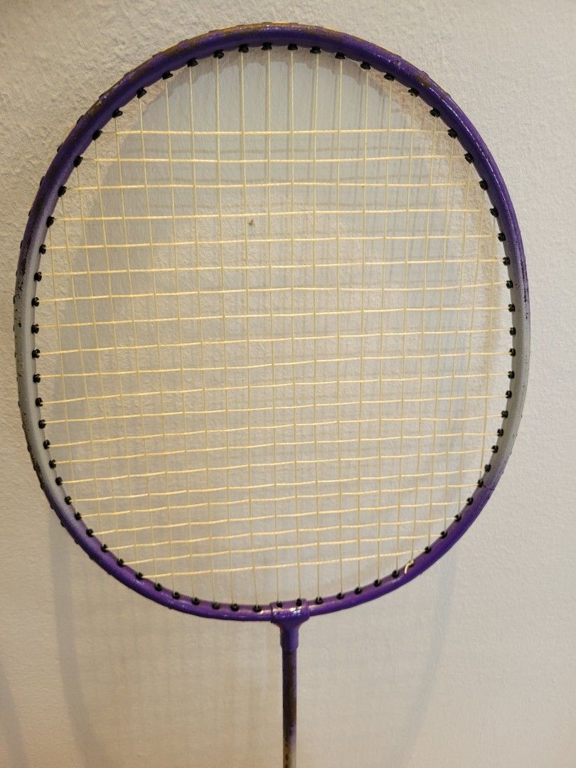 Badminton rackets (Category: Racket & Ball Sports) located in Singapore. Submitted by daffodils7 (Listing ID 1465202808, Image 3). Description: Badminton rackets. Both $8..