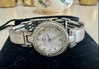 (Category: ) located in . Submitted by welovesg (Listing ID 1465179772, Image 1). Description: .