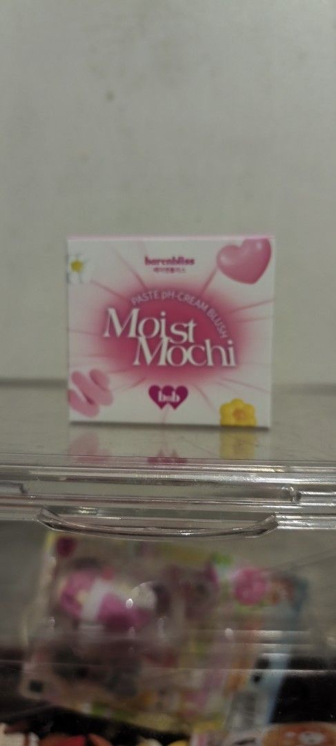 Barenbliss Moist Mochi Paste (Category: Makeup) located in Manila. Submitted by jelaibinzz (Listing ID 1465264540, Image 1). Description: - orig price is 420 - shade is P06 - brand new not used - rfs already have one .