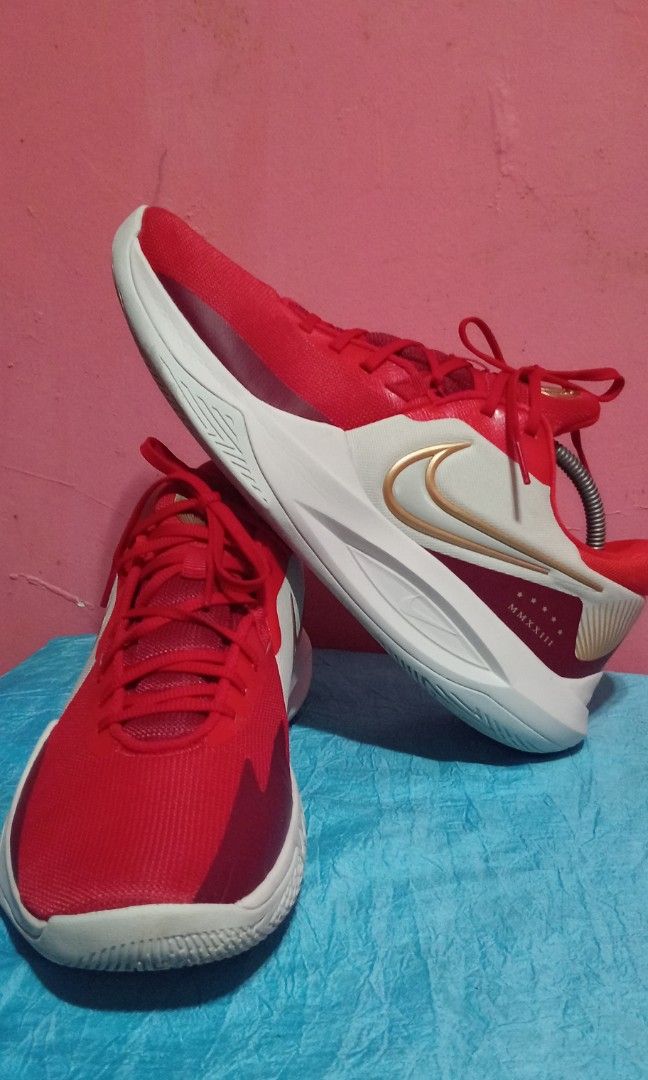 Basketball shoes (Category: Casual Shoes) located in Cebu City. Submitted by 19baldo73 (Listing ID 1465222281, Image 1). Description: basketball shoes Nike precision 6 size 12 excellent as new condition no issue reason to sell wrong size 3 times na used.
