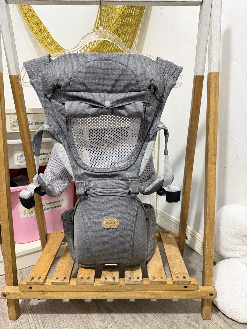 Bebear Hipseat Carrier (Category: Carriers & Slings) located in Santa Maria. Submitted by babyshowearph_official (Listing ID 1465178179, Image 2). Description: .