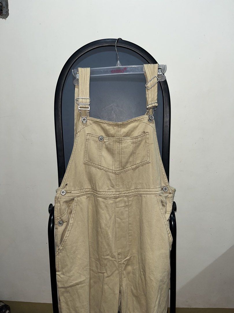 Beige Denim Overalls with Front Pocket (Category: Jumpsuits) located in Rizal. Submitted by bypc5678 (Listing ID 1465357179, Image 2). Description: Large to XL.