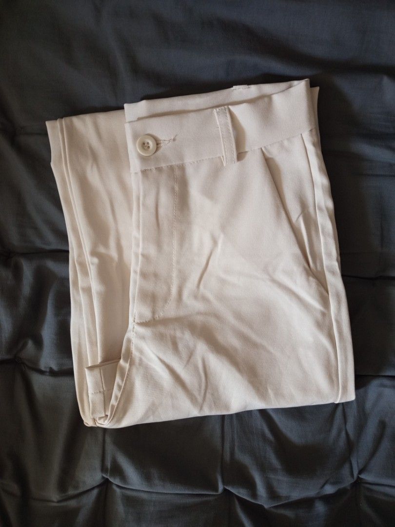 Beige High Waist Trouser | Size XS (Category: Other Bottoms) located in Mabalacat. Submitted by declutterbylara (Listing ID 1465239151, Image 1). Description: .