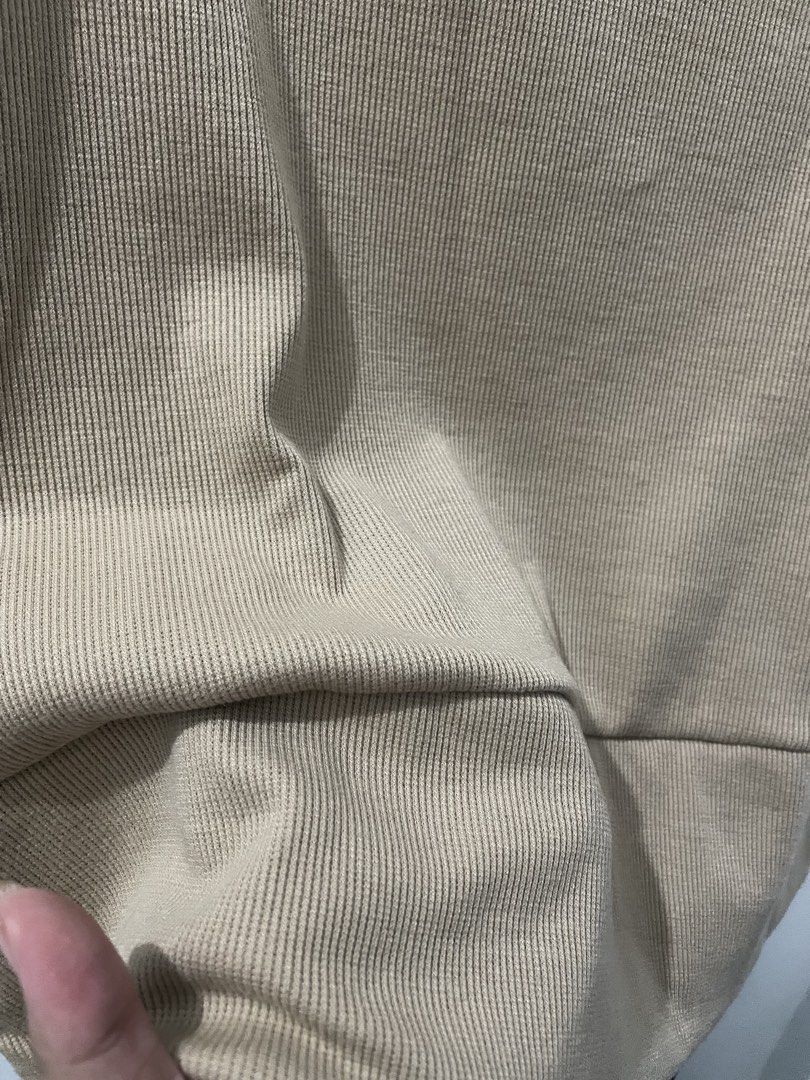 Beige Off-Shoulder Ribbed Knit Top (Category: Sleeveless) located in Indang. Submitted by itsginnpom (Listing ID 1465264714, Image 2). Description: Material: Soft, stretchable Color: Beige Size: XL to 2XL body frame Location: Indang, Cavite Meetup: Indang Bayan • can ship via Lalamove if malayo area (buyer magshoulder ng sf) Rfs: too big for me.