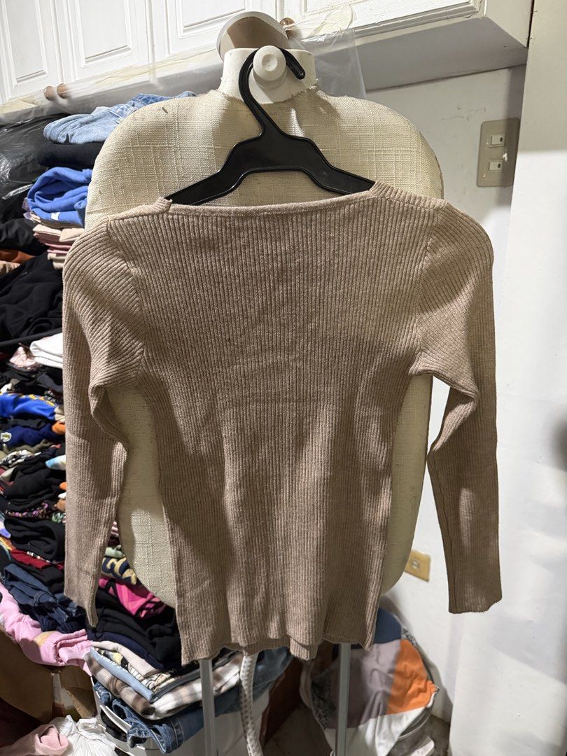Beige ribbed long-sleeve V-neck sweater (Category: Longsleeves) located in Santa Rosa. Submitted by leana_yna (Listing ID 1465294890, Image 2). Description: - Color: Neutral beige - Material: Ribbed knit texture - Fit: Slim silhouette - Design: V-neckline with long sleeves - Styling: Great for layering and pairs easily with denim or skirts.