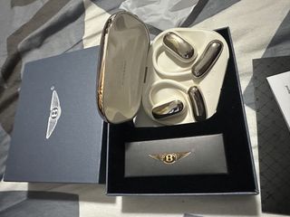 (Category: ) located in . Submitted by topshopinsg (Listing ID 1465284909, Image 1). Description: .