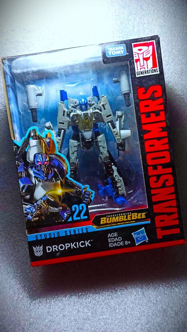 BIB SS22 DROPKICK HELI MODE Deluxe Class Hasbro Autobot Transformers (Category: Kids Toys) located in Pasay City. Submitted by Chariselyn (Listing ID 1465219927, Image 1). Description: BIB SS22 DROPKICK HELI MODE (2,000+sf) Deluxe Class Hasbro Autobot Transformers Series: Movie - Bumblebee, 2018 Scale: 6 inches Stock: 1 Box Condition: 9/10 Issues: 0 Acessories: complete Mode of Payment: GCash or through your rider Shipping options: Payment first 