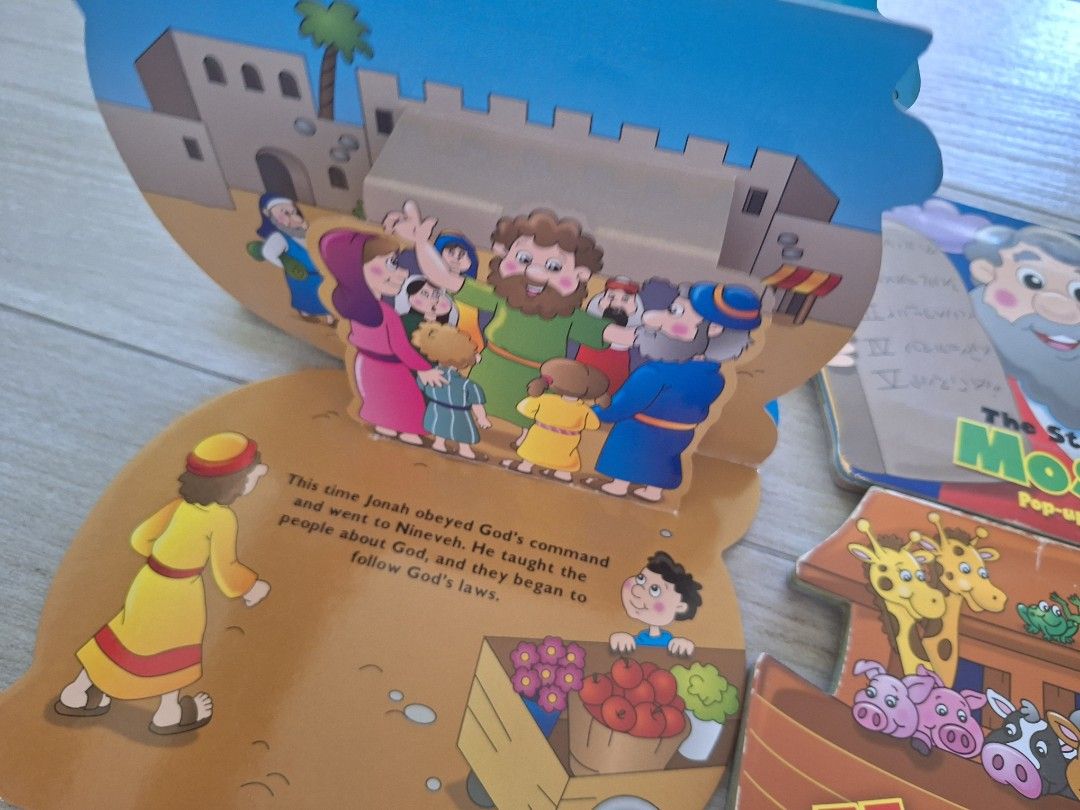 Bible Pop-up Books Daniel Jonah Moses Noah (Category: Children's Books) located in Batangas. Submitted by tins_closet88 (Listing ID 1465211301, Image 3). Description: preloved P60 each.