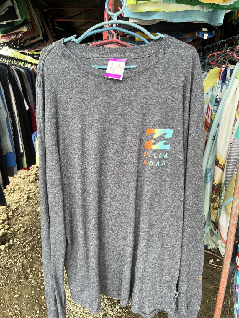 Bilabong sweater (Category: Coats, Jackets and Outerwear) located in Maasin. Submitted by javier_ken (Listing ID 1465201853, Image 1). Description: Plus shipping fee Good as new condition💯 No issues✅ Loc.Liloan Southern leyte,Visayas📌 Courier: Jnt🚚 Direct message if interested📩.