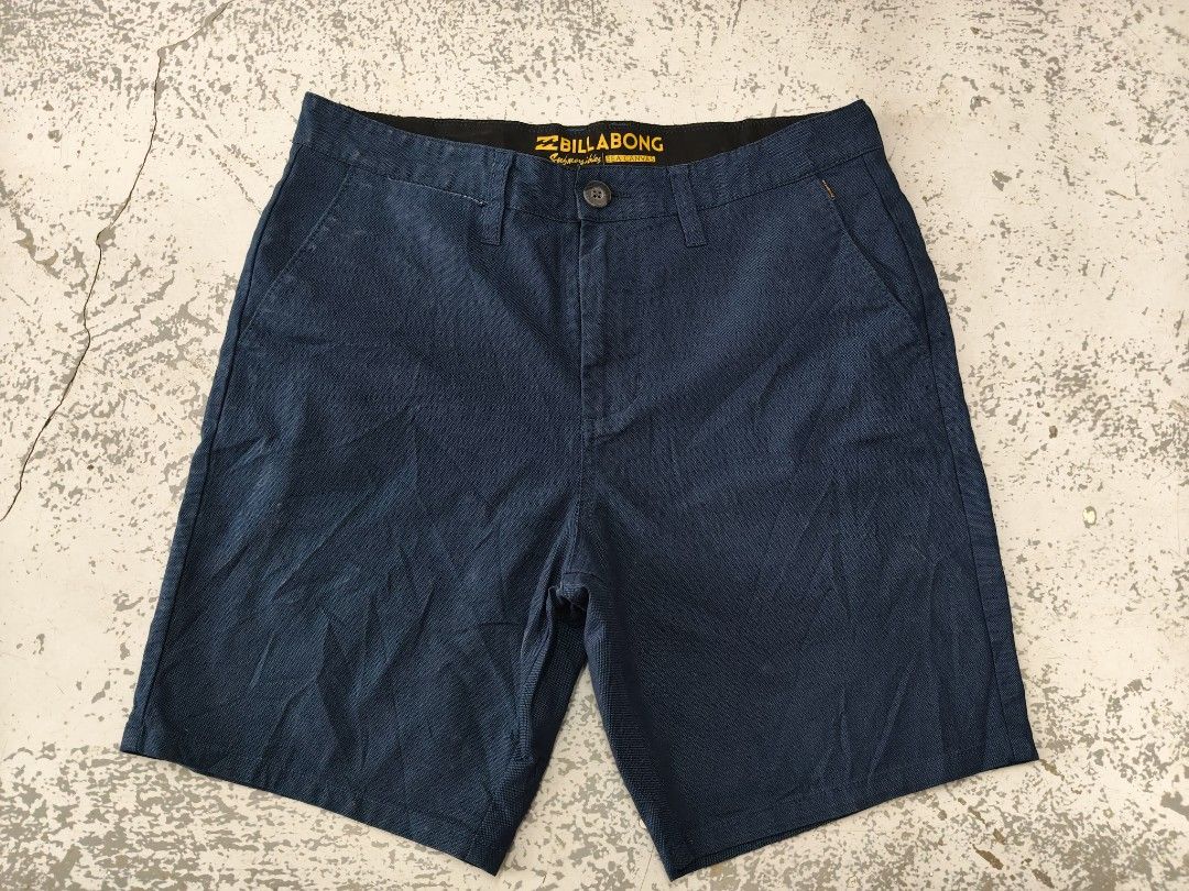 Billabong chino short (Category: Shorts) located in Cabadbaran. Submitted by jem1124 (Listing ID 1465203264, Image 1). Description: 31 waistline 16.5 length excellent condition No issue.