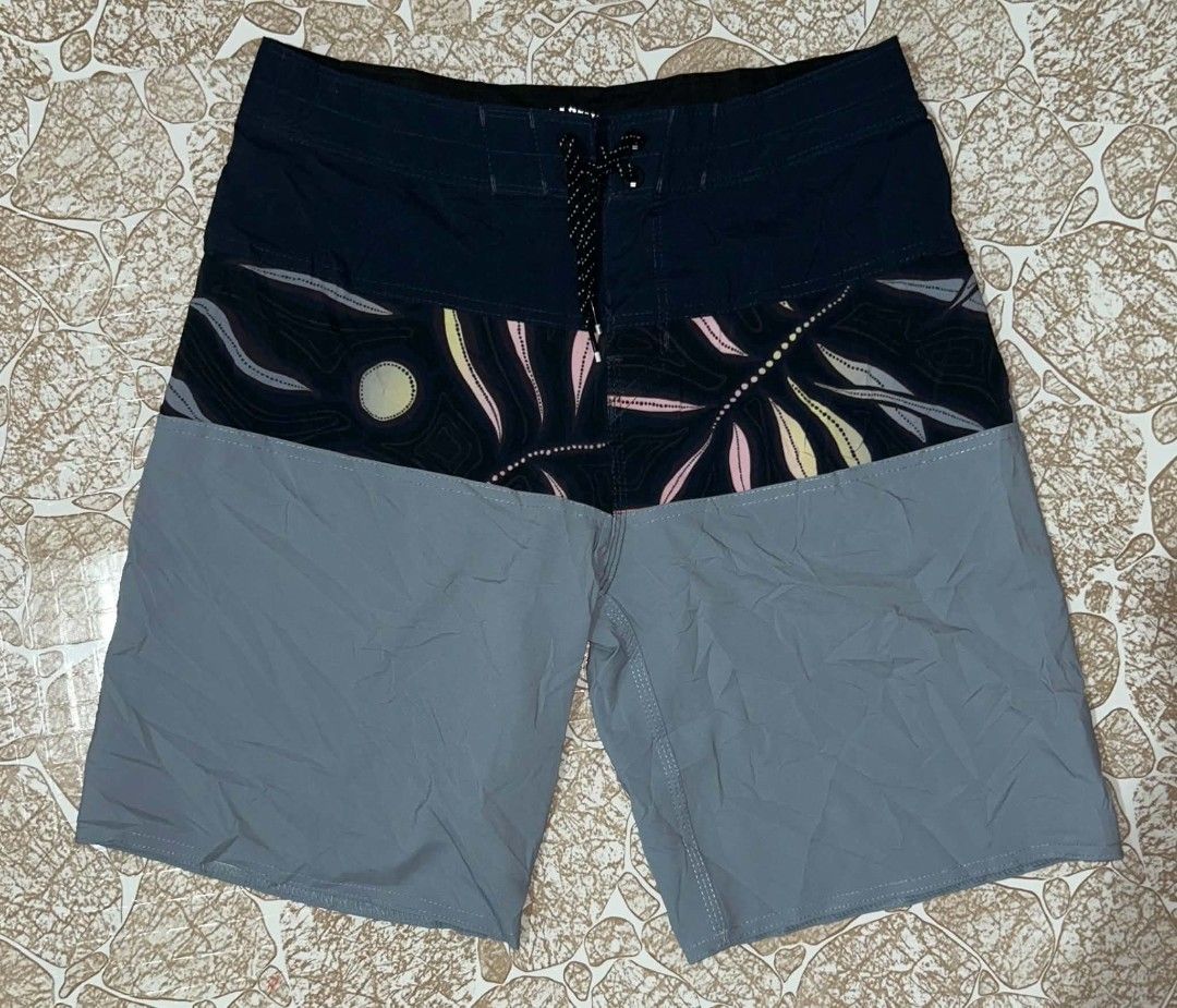 Billabong Tribong board short (Category: Swim Trunks & Board Shorts) located in Cebu City. Submitted by chris.ukay11 (Listing ID 1465286569, Image 1). Description: - Billabong board shorts - Tribong pro navy - Size 28" - Good as brand new.