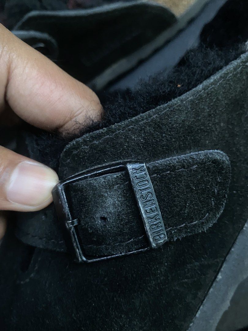 Birkenstock Boston (Category: Slippers & Slides) located in Abulug. Submitted by axeldot (Listing ID 1465302702, Image 2). Description: Birkenstock Boston Size 39/40 No issue 1200.