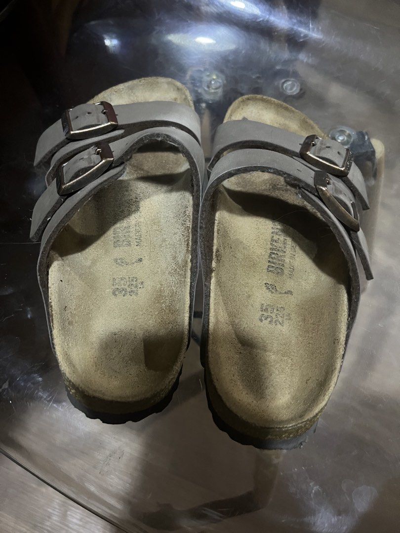 Birkenstock size 5 narrow fit (Category: Sneakers & Footwear) located in Davao. Submitted by jackie2276 (Listing ID 1465288477, Image 2). Description: In good condition, slightly use. .