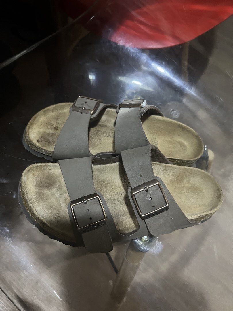 Birkenstock size 5 narrow fit (Category: Sneakers & Footwear) located in Davao. Submitted by jackie2276 (Listing ID 1465288477, Image 3). Description: In good condition, slightly use. .