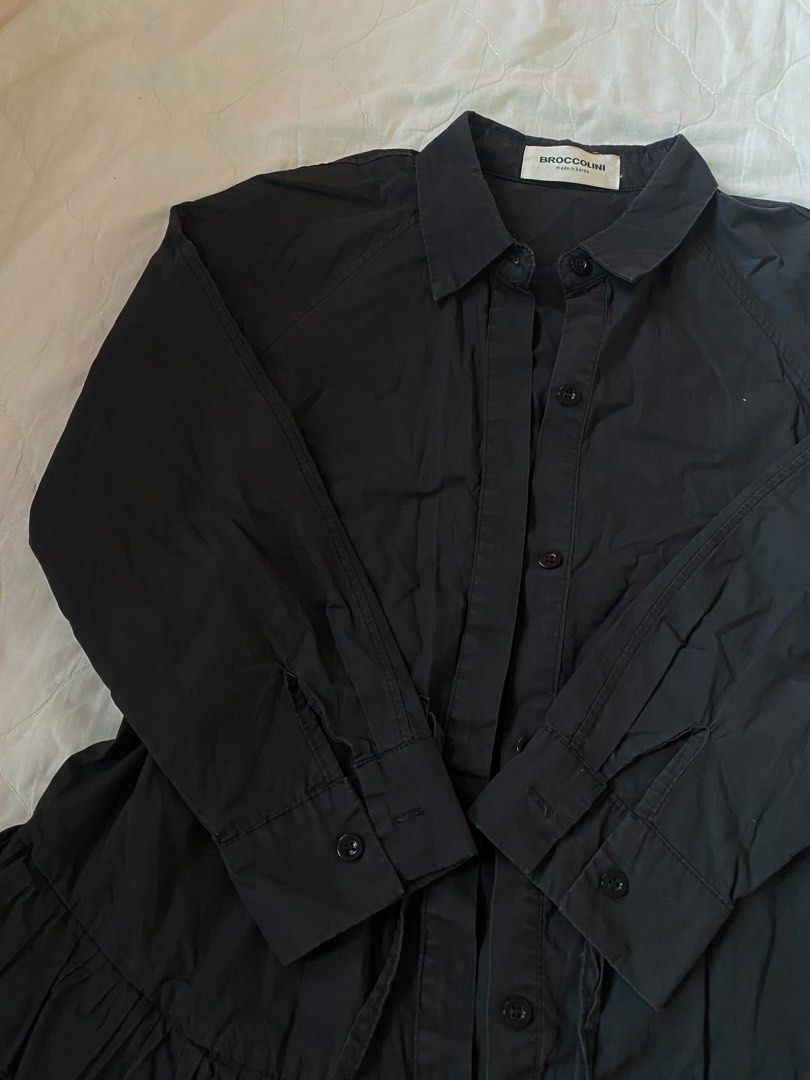 Black Button-Up Siren Blouse Longsleeve with Ruffle Hem (Category: Blouses) located in Quezon City. Submitted by viacb (Listing ID 1465133551, Image 3). Description: mop: gcash mod: jnt *location: quezon city.