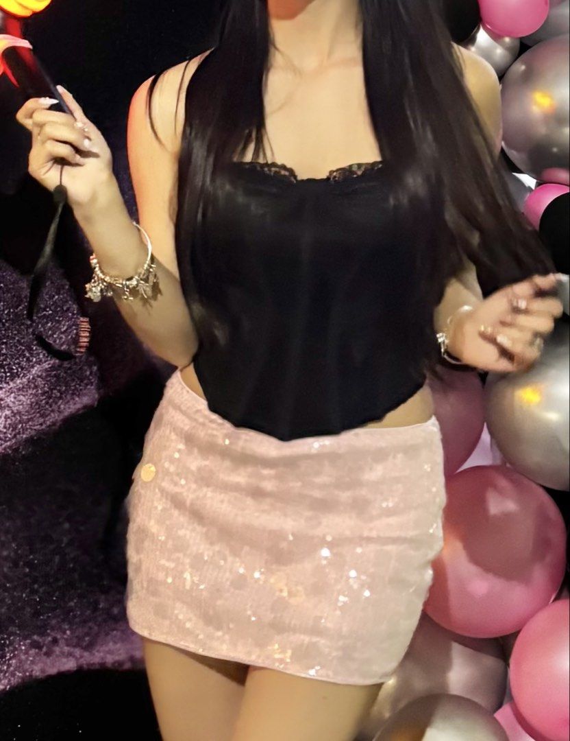 Black Corset Top (Category: Sleeveless) located in Makati City. Submitted by riveraangel (Listing ID 1465324861, Image 2). Description: .