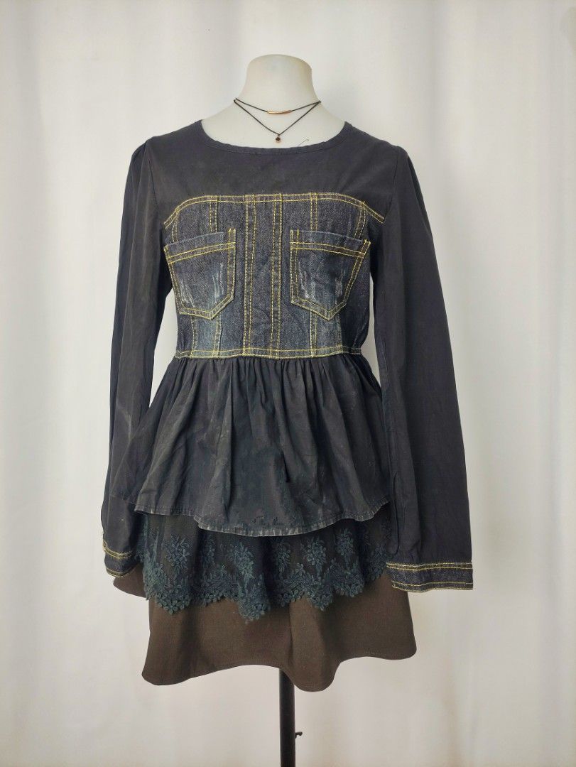 Black Denim Lace Longsleeve Blouse Top (Category: Longsleeves) located in Caloocan City. Submitted by happystar.e0dc1b (Listing ID 1465202489, Image 3). Description: ⚠️PLEASE CLICK THE IMAGE TO SEE THE SIZE⚠️ FB PAGE: IPPEUNI AGASSI Location: Caloocan City ❌ No haggling ❌ No when worn ❌ No "more pics" ❌ No flaws, unless stated ❌ Request for specific measurements of neck, arm, shoulder etc will not be entertained.