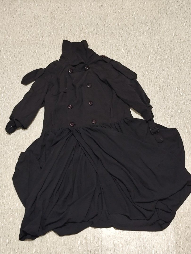 Black dress with buttons (Category: Dresses) located in Manila. Submitted by allaincecb (Listing ID 1465191502, Image 3). Description: Pwede siyang gawing cardigan.