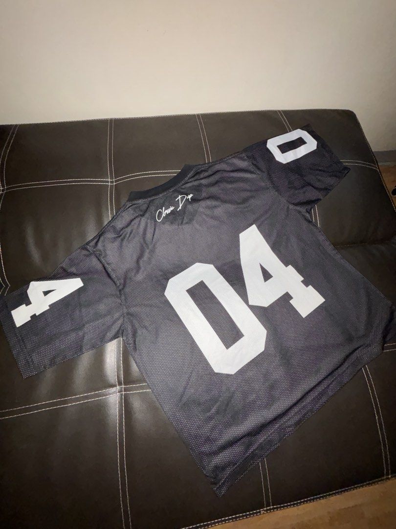 Black Jersey (Category: Tshirts & Polo Shirts ) located in Quezon City. Submitted by chellecdngn (Listing ID 1465233830, Image 3). Description: Price is negotiable, but no low ballers pls just send me your offers! No WW, bought for 1.5k Large on tag MENS - can fit semi XL.