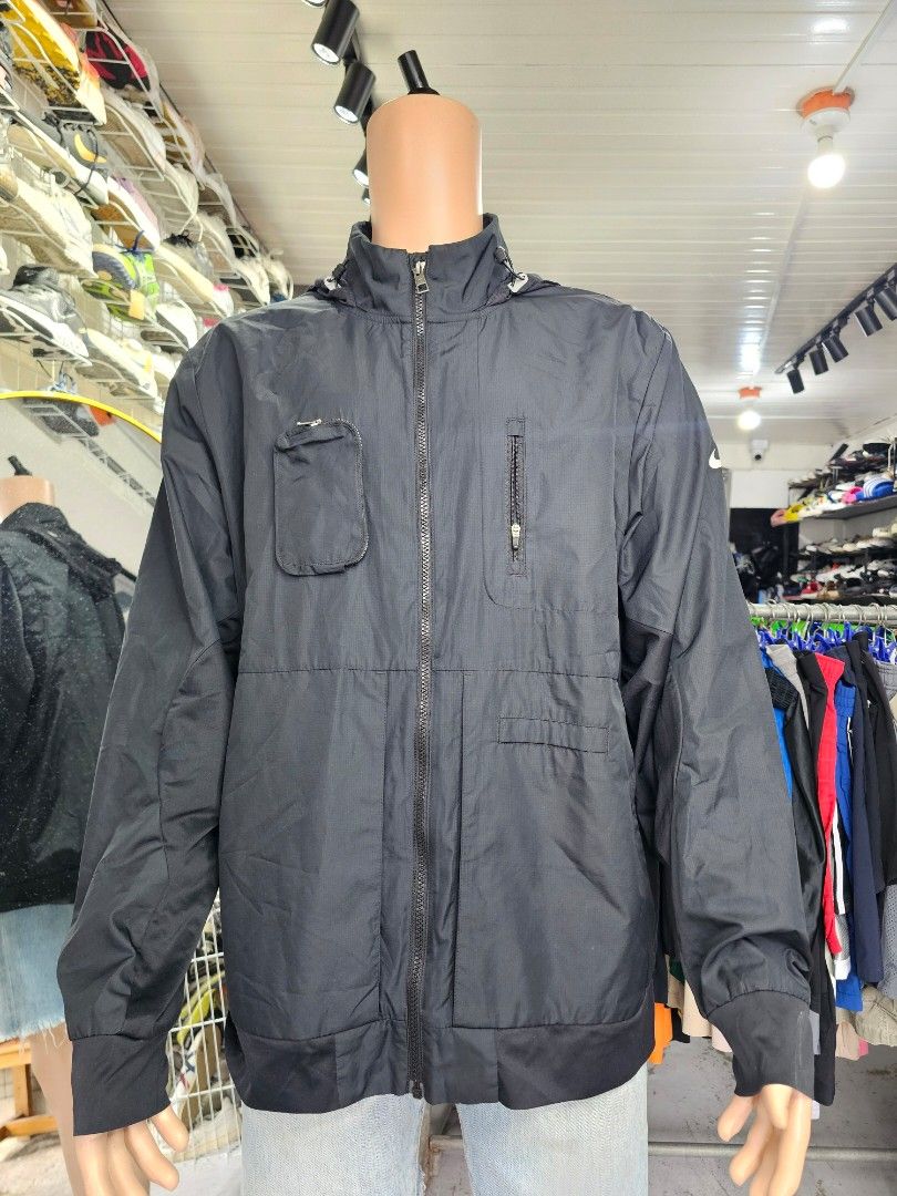 black Nike Storm-Fit running windbreaker jacket (Category: Coats, Jackets and Outerwear) located in Baguio. Submitted by kayeonlineshop (Listing ID 1465254647, Image 2). Description: -black Nike Storm-Fit running windbreaker jacket featuring a full zip closure and asymmetrical chest pockets -free sf within luzon.