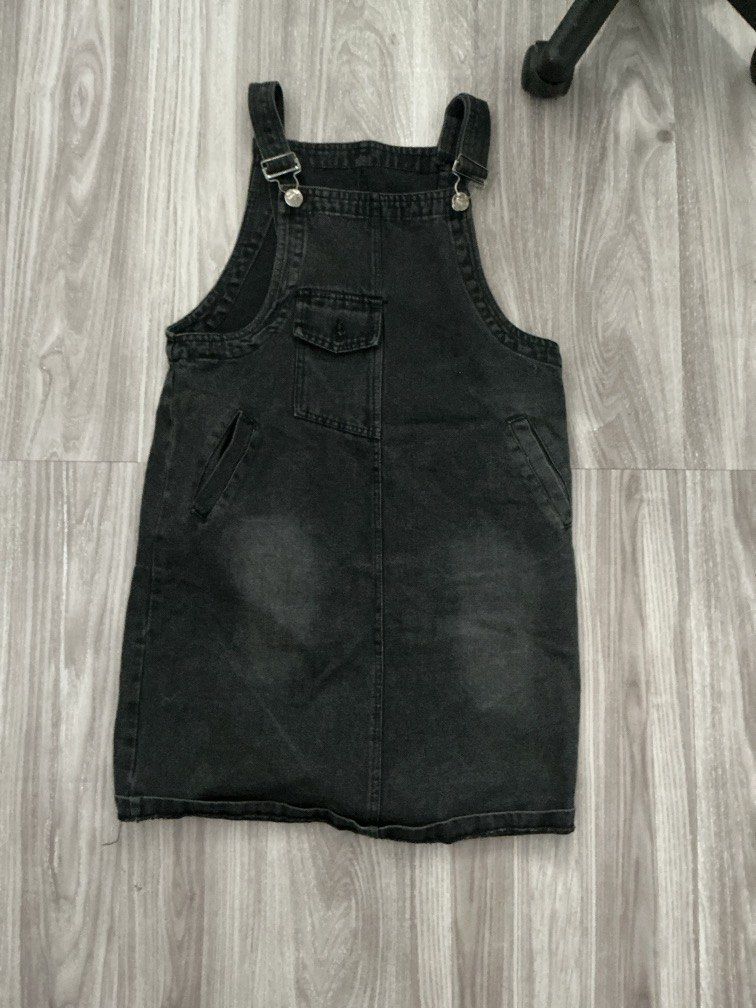 Black Overall Jeans (Category: Coats, Jackets and Outerwear) located in Manila. Submitted by TCC.ETC (Listing ID 1465178109, Image 1). Description: 💕 Lightly used 💕 j&t delivery .