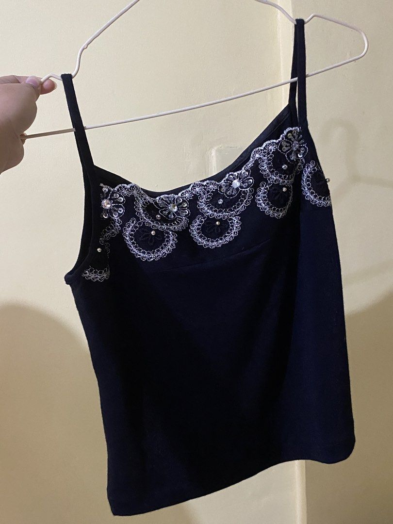 BLACK SEQUINS CAMI (Category: Others Tops) located in Dasmarinas. Submitted by hannah.oakph (Listing ID 1465212236, Image 3). Description: small to medium.