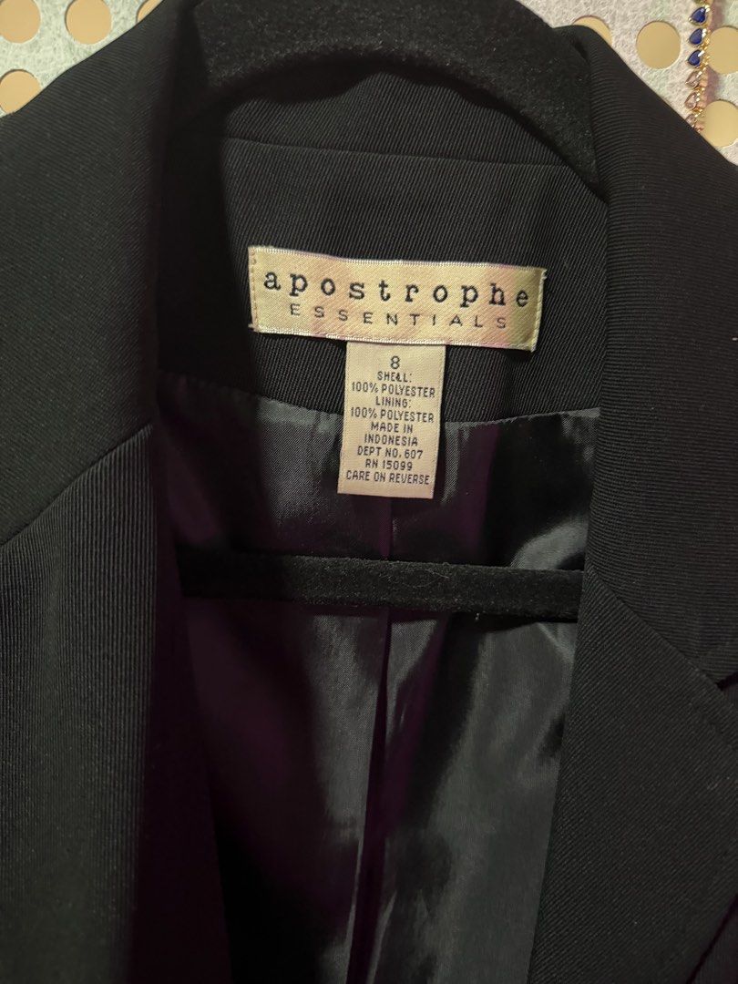 Blazer Medium Large Black Apostrophe (Category: Coats, Jackets and Outerwear) located in Marikina City. Submitted by bg22.23 (Listing ID 1465373946, Image 2). Description: .
