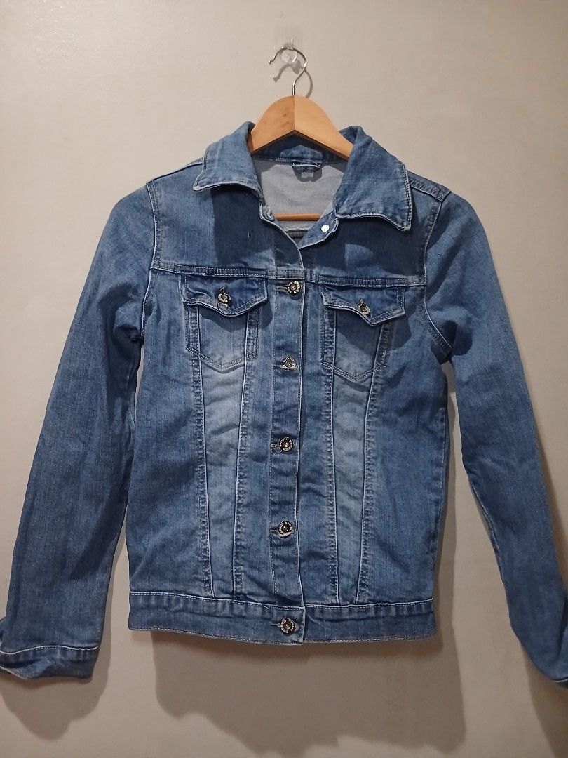 Blue Denim Jacket (S) [BUY4 +1FREE] (Category: Coats, Jackets and Outerwear) located in Pasig City. Submitted by carmelaelizalde (Listing ID 1465363312, Image 1). Description: bust up to 34 [BUY4 +1FREE] check my page for more sale items.