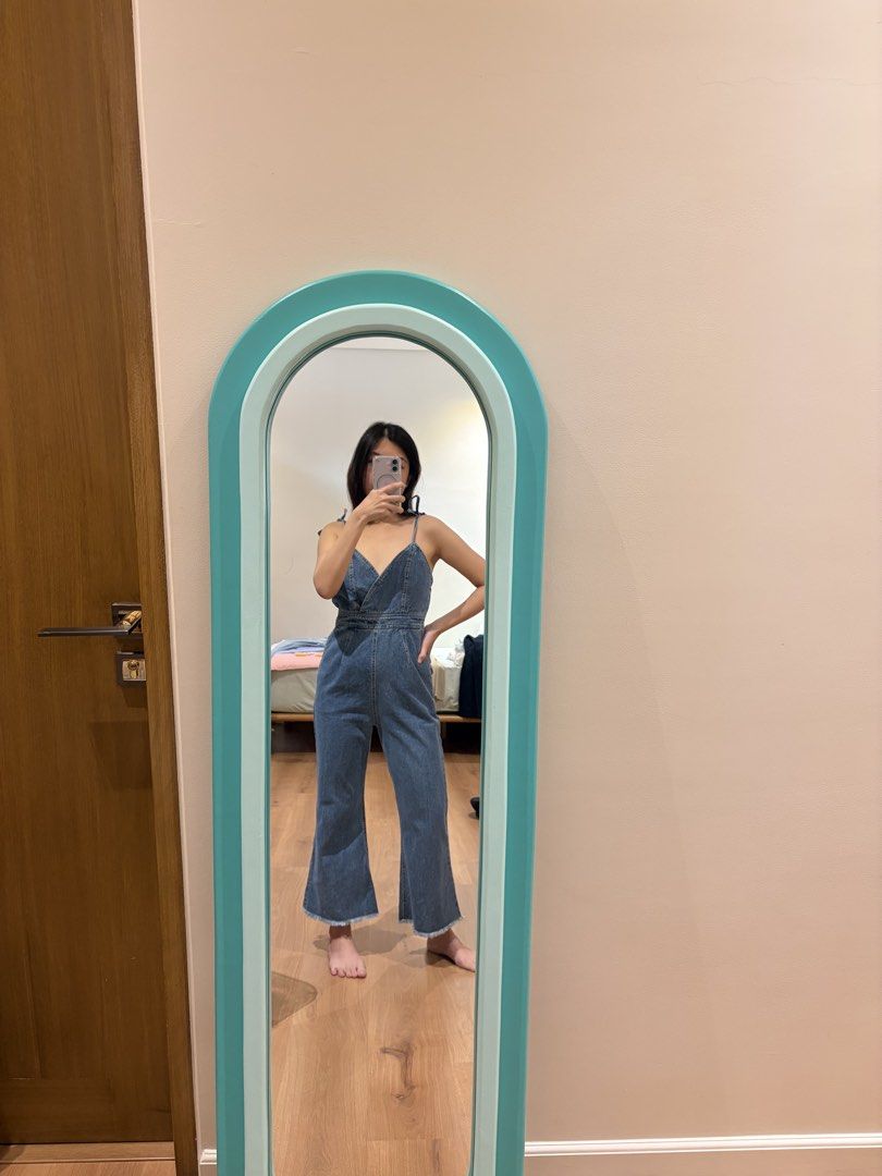 Blue Denim Wide Leg Jumpsuit (Category: Jumpsuits) located in Marikina City. Submitted by jlram (Listing ID 1465357047, Image 3). Description: Really Cute jumpsuit.